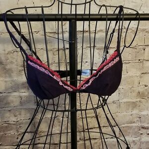 Intimissi black bra sz 30 new with out tags